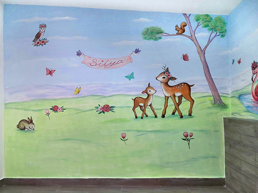 ציור קיר של איילים ודמויות לחדר ילדים